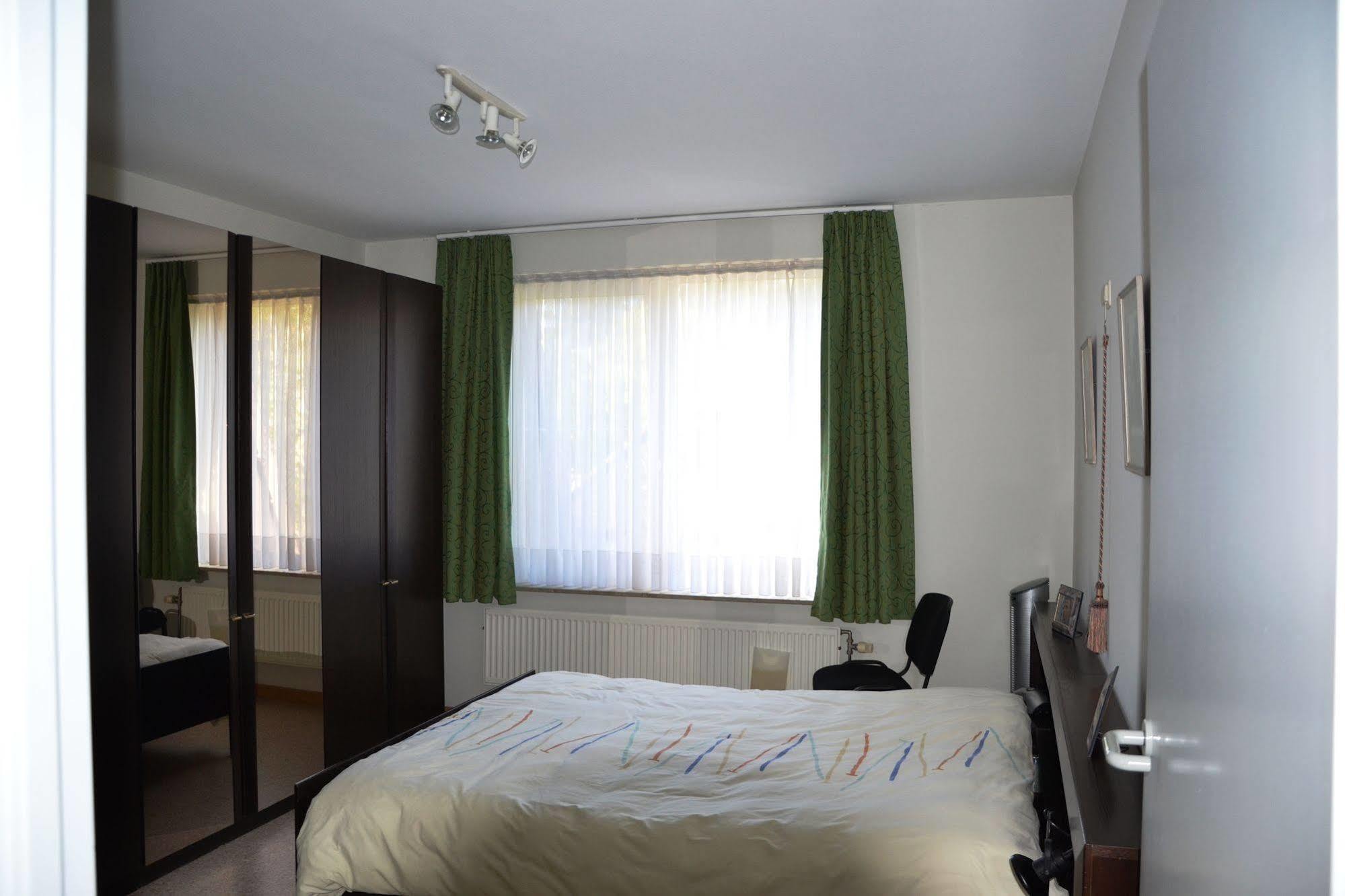 Lindehof Serviced Flats Zoersel Esterno foto